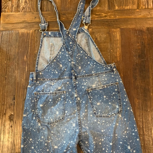 Denim overalls size M by We The Free 🧑‍🌾🧑‍🌾🧑‍🌾🧑‍🌾🧑‍🌾🧑‍🌾🧑‍🌾🧑‍🌾🧑‍🌾🧑‍🌾🧑‍🌾🍎🍎🍎🍎🍎🍎🍎🍎 - Picture 5 of 12
